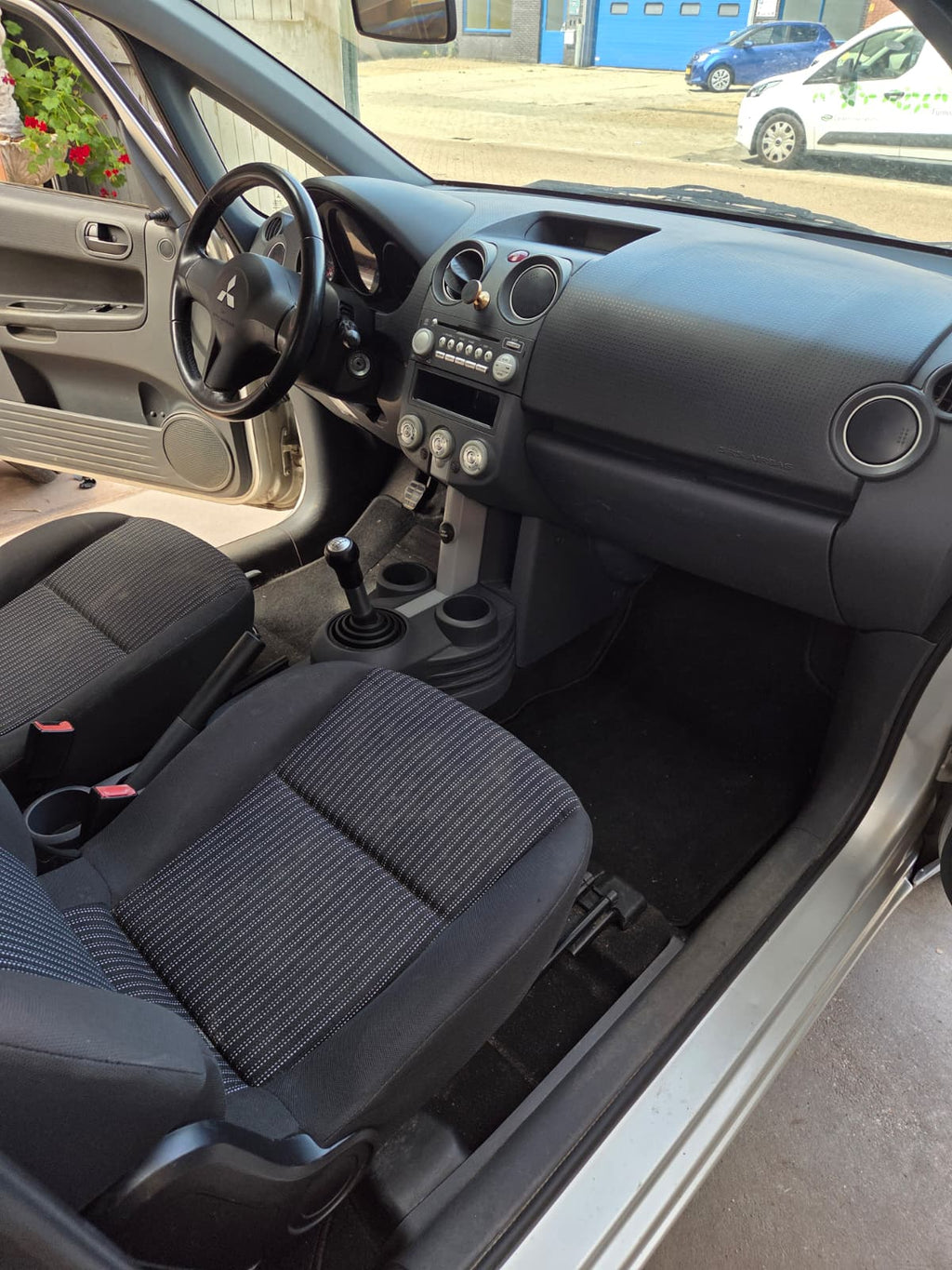 Mitsubishi Colt