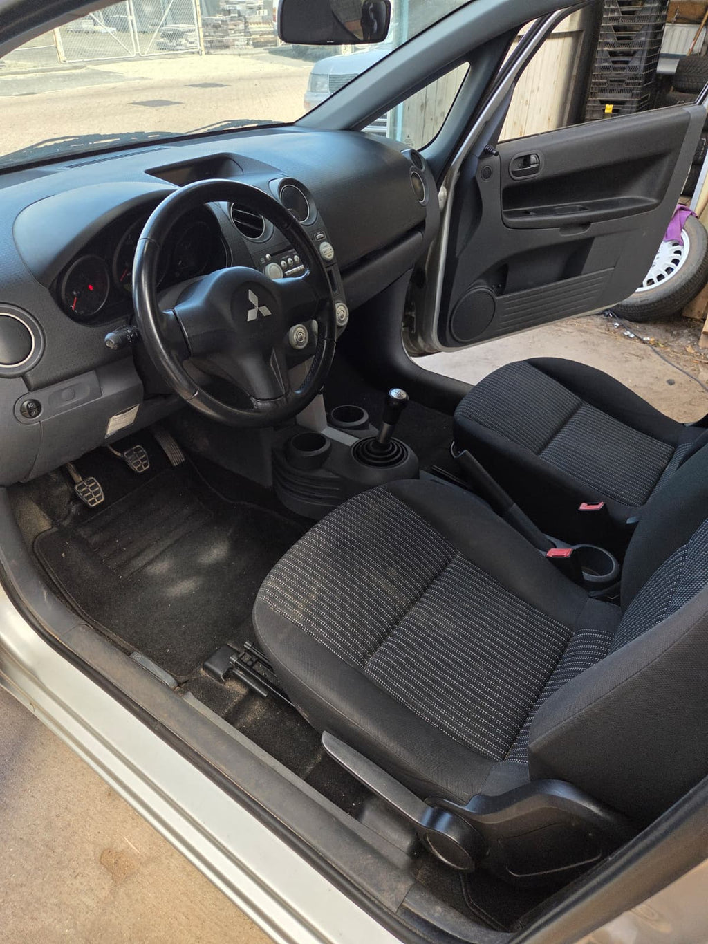 Mitsubishi Colt