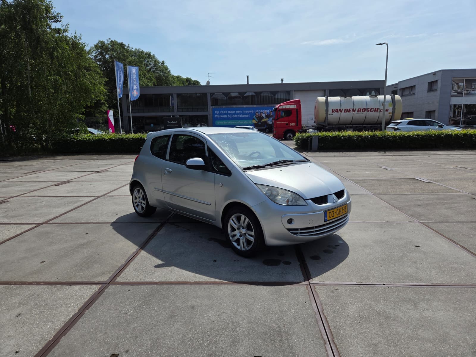 Mitsubishi Colt