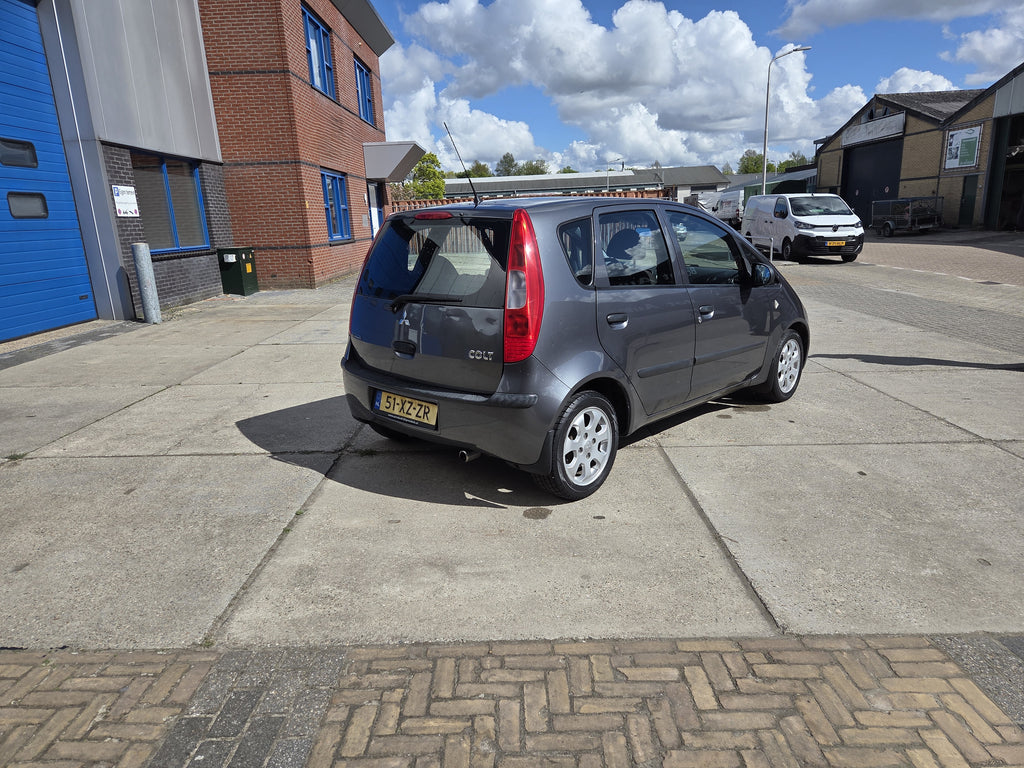 Mitsubishi Colt