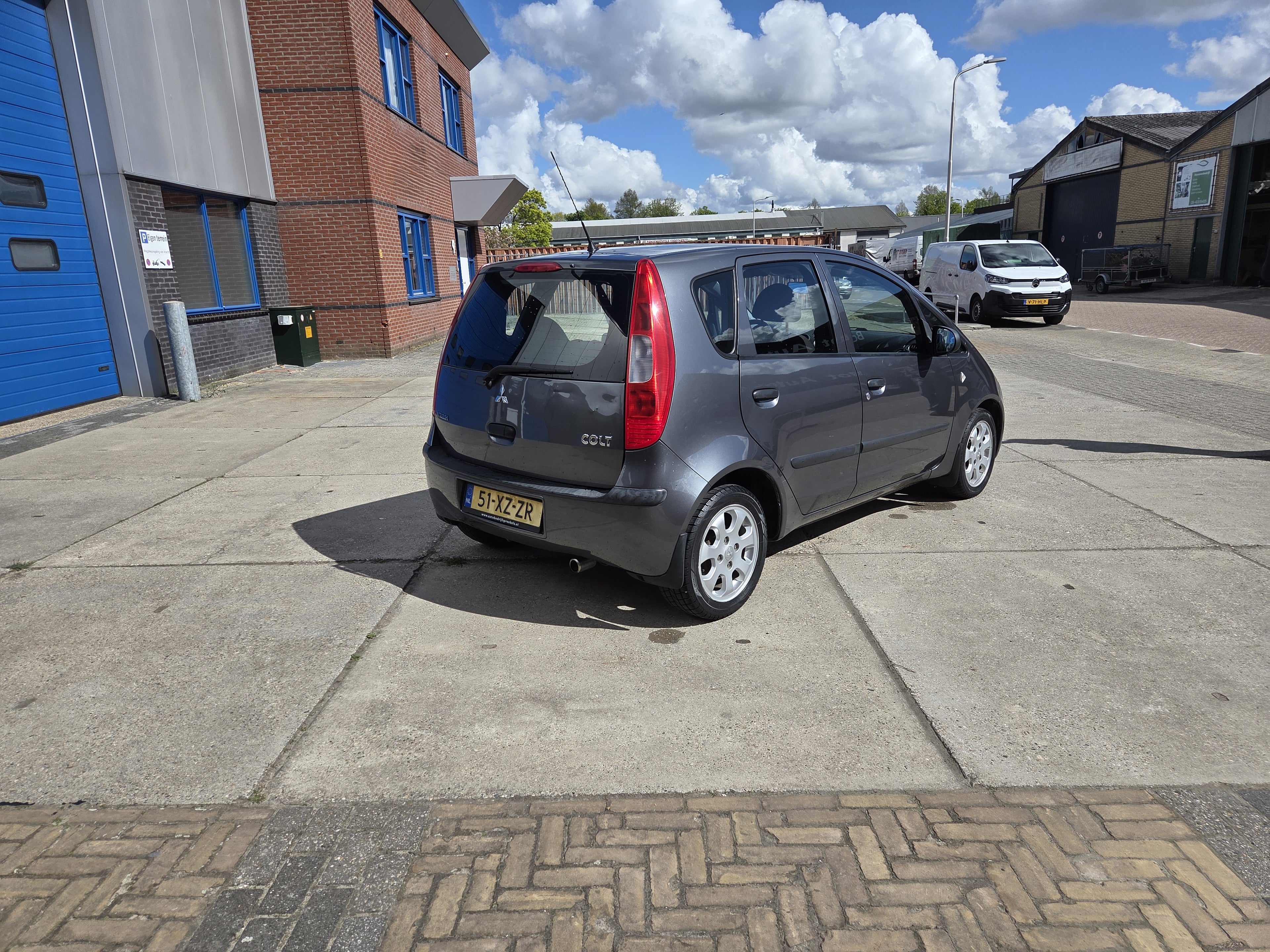 Mitsubishi Colt