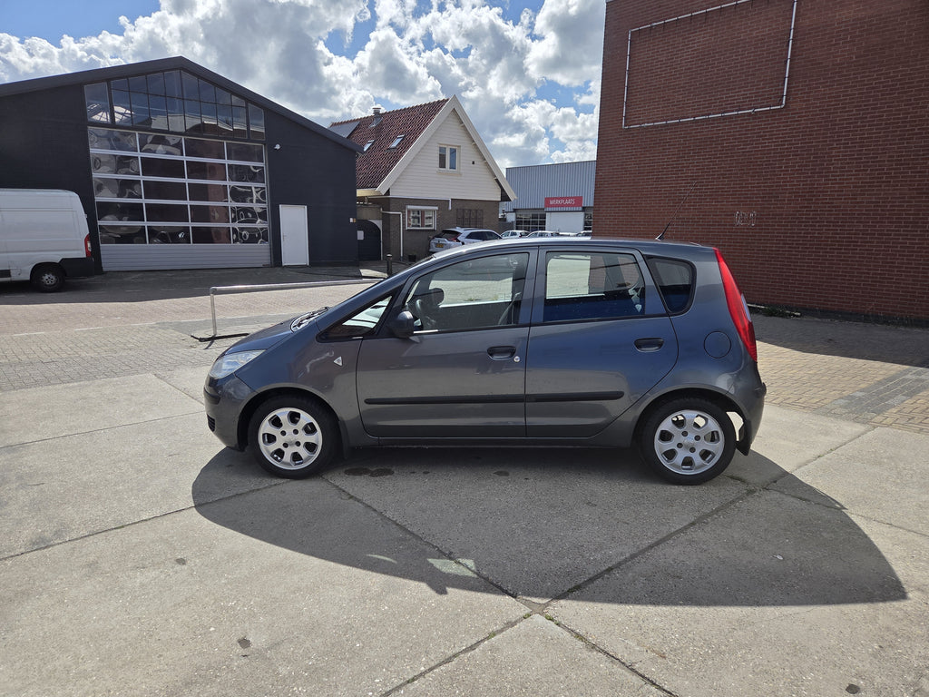Mitsubishi Colt