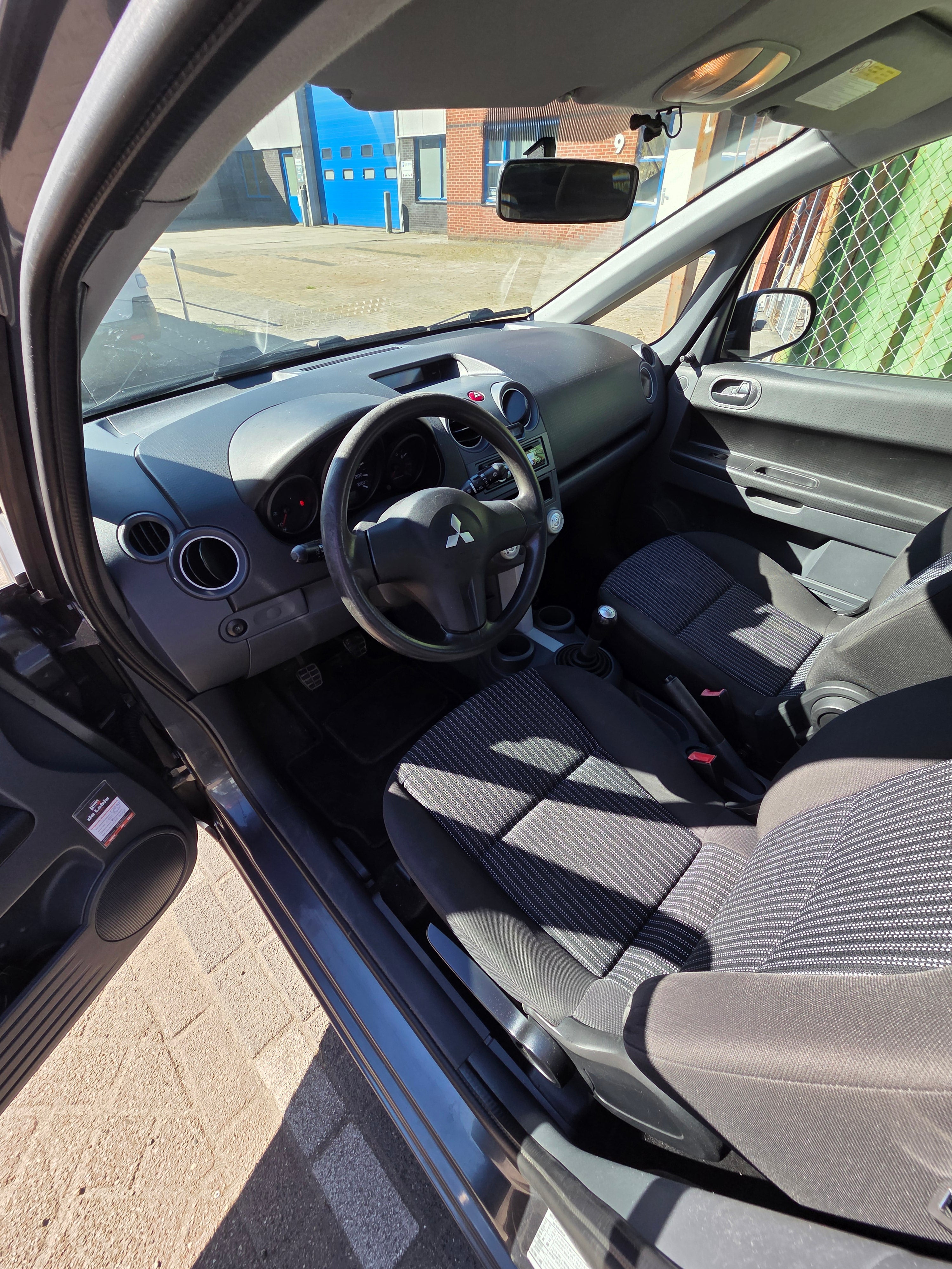 Mitsubishi Colt